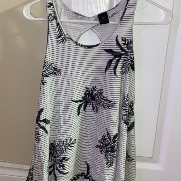 Tank top - Picture 1 of 1